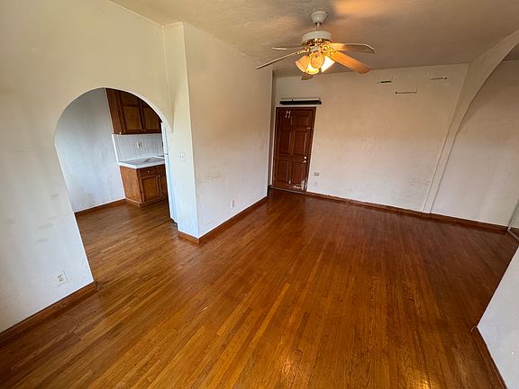 5th image of 1119 N Edgemont St APT 206