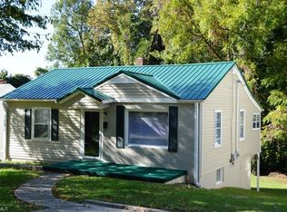 1143 Montgomery St, Winston Salem, NC 27101