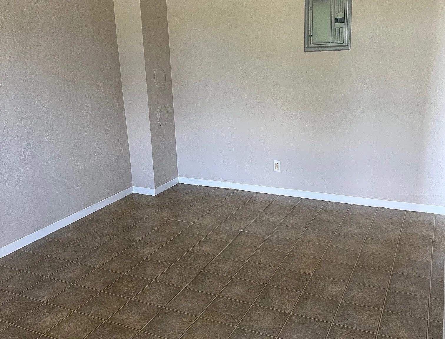1 bed, 440 sqft, $1,200 — Photo 2