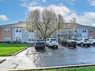 1080 Wittshire Ln APT E, Cincinnati, OH