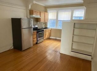 827 W Cornelia Ave #1326, Chicago, IL 60657