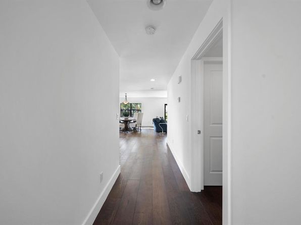 13388 Polo Rd W #201
