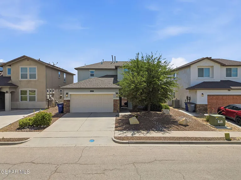 2420 Playa Point — Photo 1