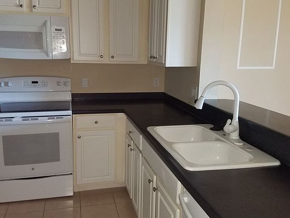 5th image of 20000 Heatherstone Way Unit 4