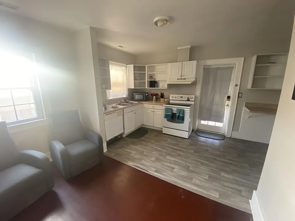 315 W 14th St