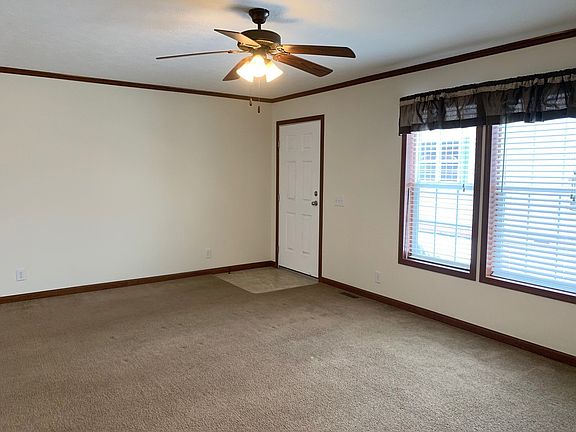 4th image of 9800 Bloomsbury Cir #81