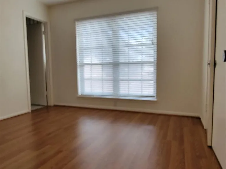 800 Country Place Dr #301 — Photo 13