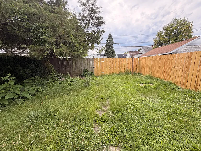 3245 Elm St — Photo 15