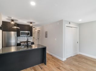 177 Chelsea St #1A, Boston, MA 02128