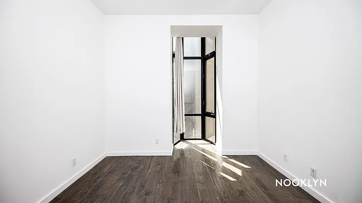 Rented by Nooklyn NYC LLC | media 19