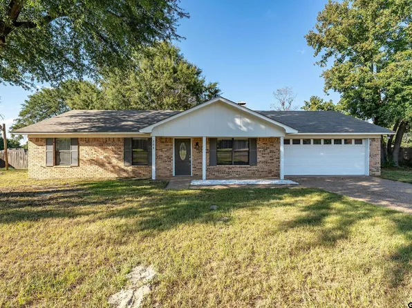 204 Windridge Dr, Whitehouse, TX 75791