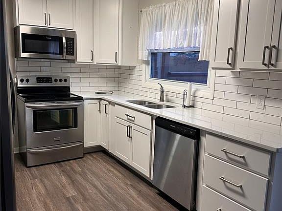 4th image of 111 Bell Dr