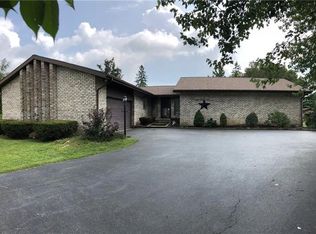 404 Cherokee Dr, Butler, PA 16001