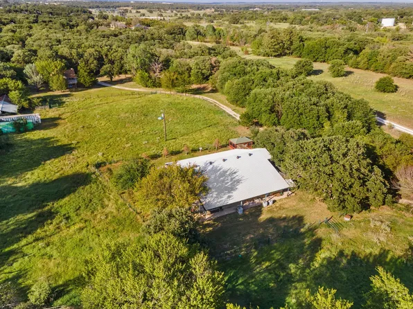 3924 Cross Timber Rd, Burleson, TX 76028