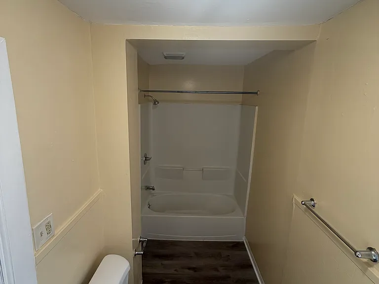 135 Wall St — Photo 7