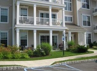 1703 Saratoga Ln, Fishkill, NY 12524