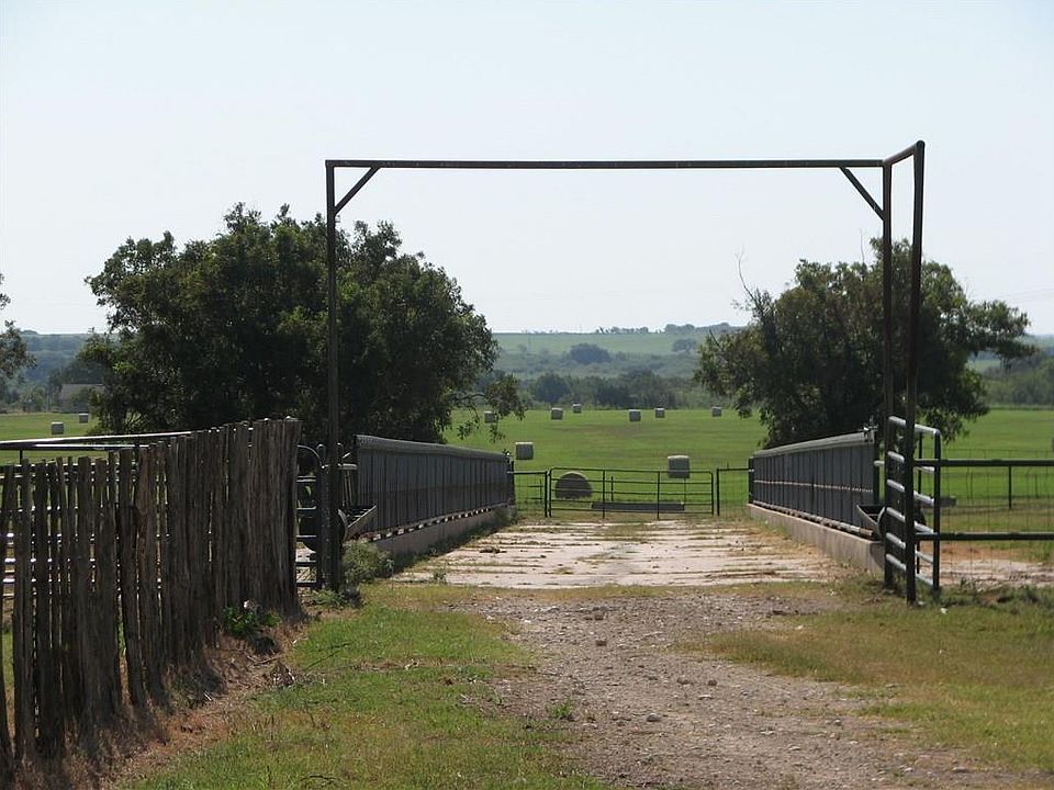1st image of 241 County Road 333