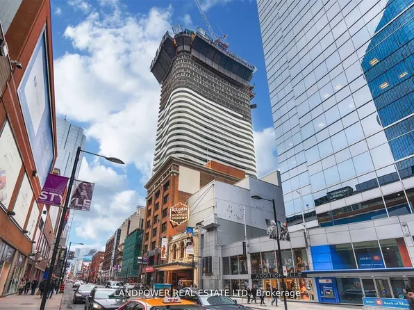 197 Yonge St, Toronto, ON