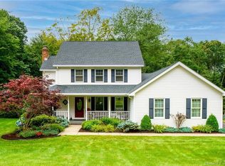 17 Sutton Dr, Vernon, CT 06066