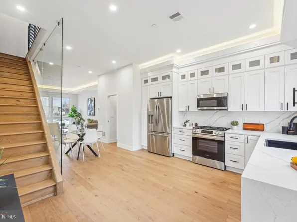 3005 Gaul St, Philadelphia, PA 19134