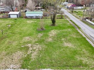 1102 E 6th St, West Frankfort, IL 62896