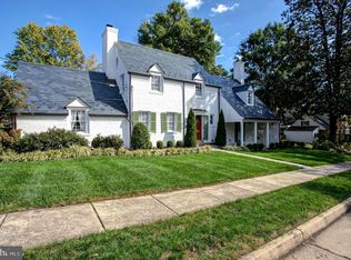 1932 Summit Ter, Alexandria, VA 22307