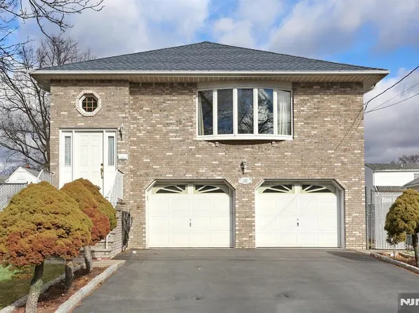 100 Lexington Ave, Dumont, NJ 07628