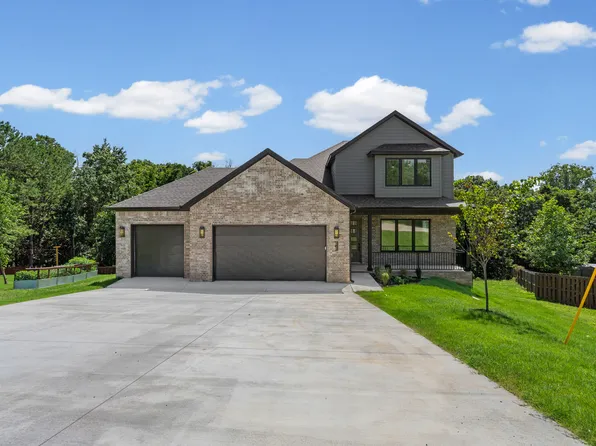 11 Slifer Ln, Bella Vista, AR 72714