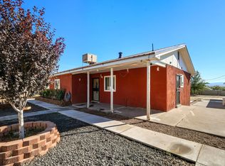 6704 Johniece Dr SW, Albuquerque, NM 87121