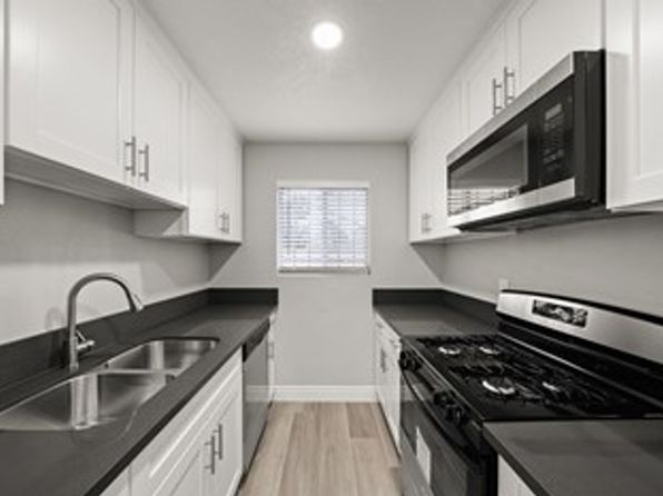 12128 Imperial Hwy APT 4