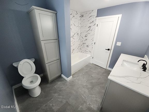 3rd image of 27 Kirby Road