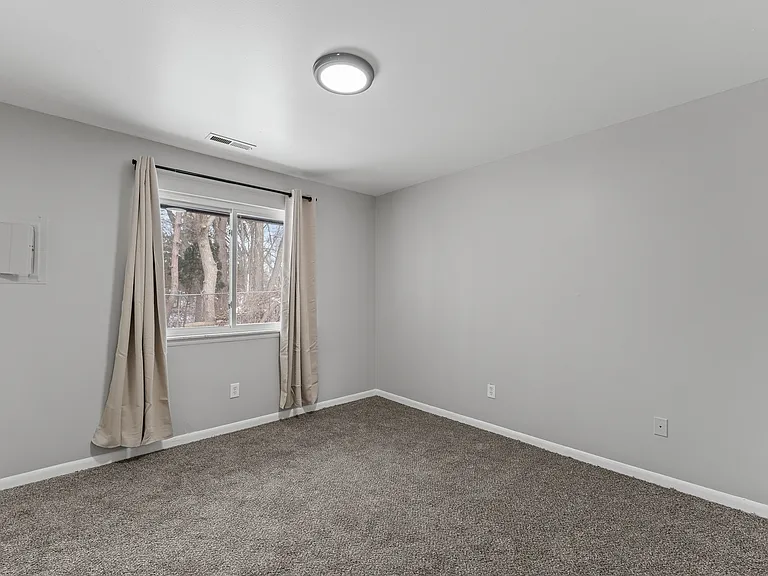 31727 Hoover Rd #21 — Photo 14