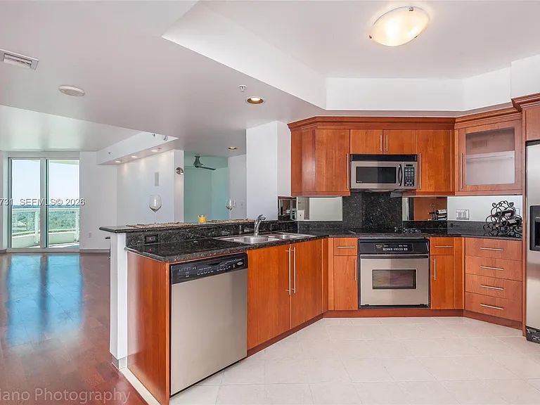 401 SW 4th Ave #1700 — Photo 5
