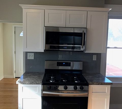 3rd image of 417 E Locust St