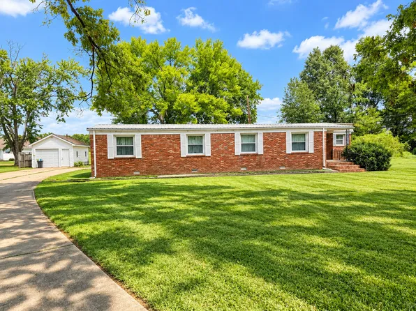 1111 E 7th St, Metropolis, IL 62960
