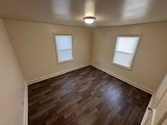 369 Juless St — Photo 5