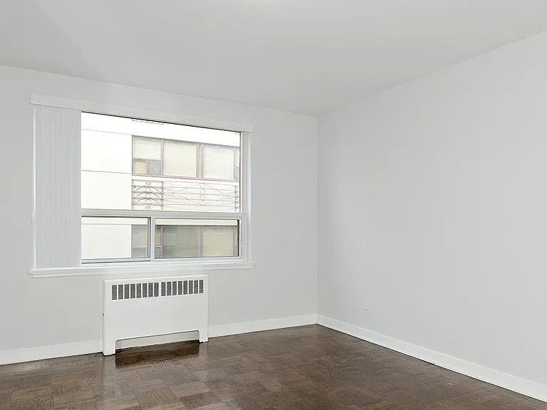 103 Avenue Rd — Photo 11