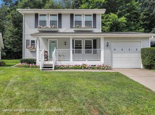 3112 Scarborough Rd, Lansing, MI 48910