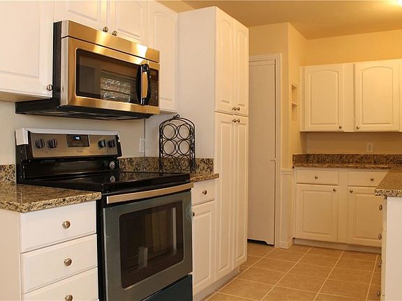 2nd image of 619 Leyenda Dr