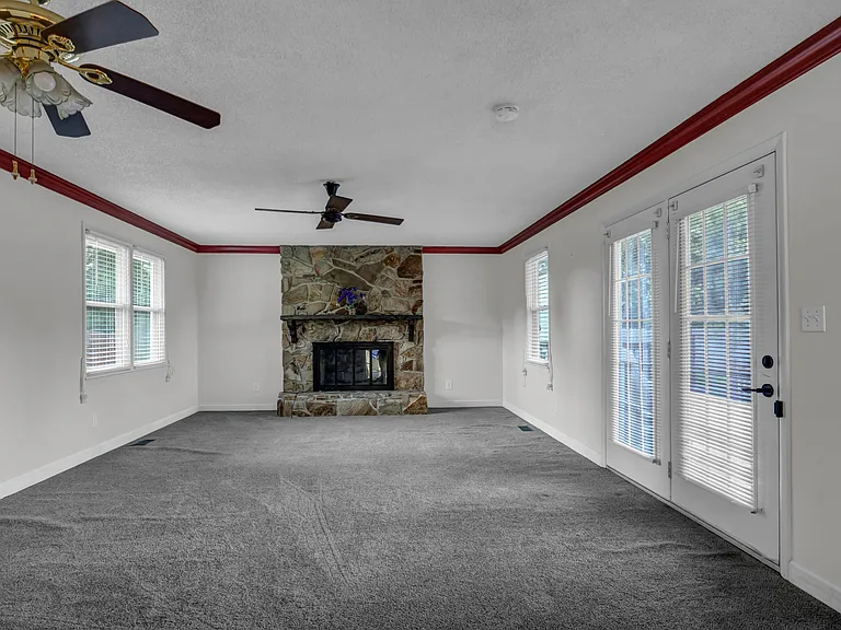 608 Brunswick Rd — Photo 5