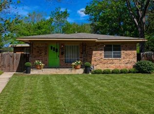 606 Wheelock St, Hearne, TX 77859