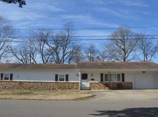 709 N Hickory St, Dexter, MO 63841