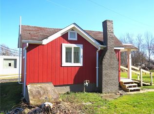 618 Sterling Ave NW, Carrollton, OH 44615