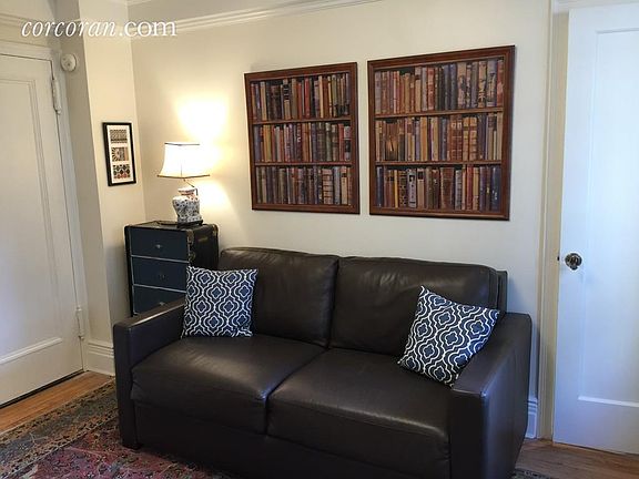 2nd image of 321 E 43rd St APT 807