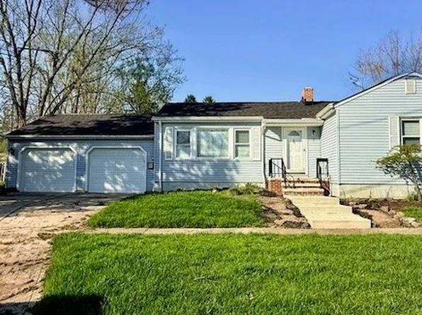 3 Broadmore Ave, Bedford, OH 44146