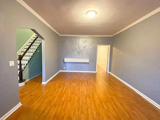 1st image of 2261 E 28th St #1