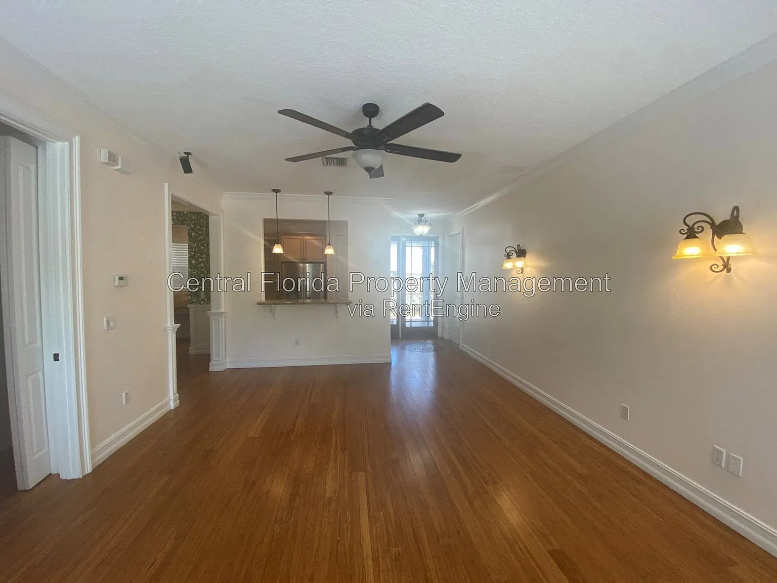 3 bed, 2.5 bath, 1593 sqft, $2,575 — Photo 2