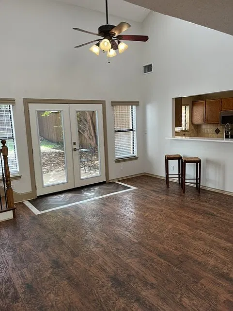 2 bed, 1.5 bath, 1534 sqft, $2,500 — Photo 4