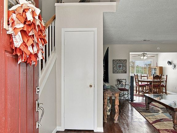 5th image of 6808 Quail Meadow Dr