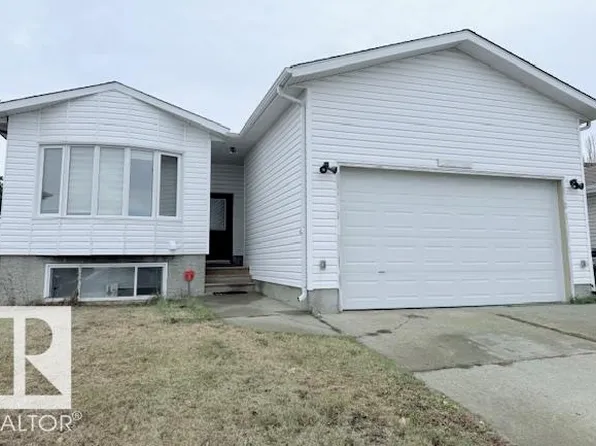 2831 36th St NW, Edmonton, AB T6L 3Y6
